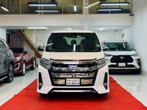 Toyota Noah 2018