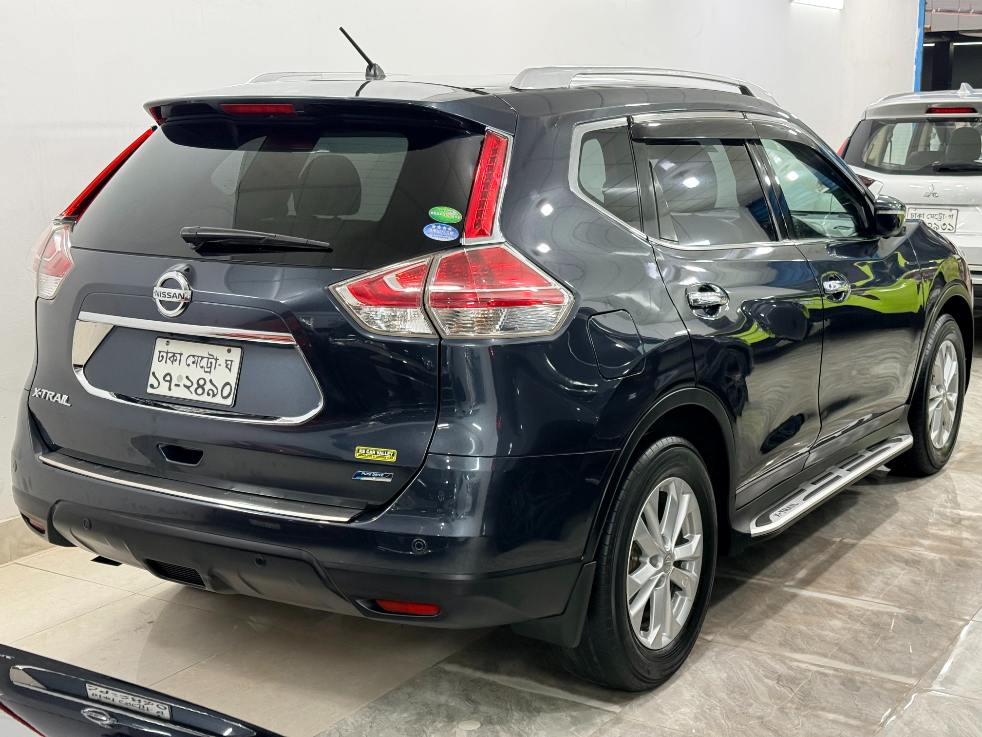 
								X-Trail 17-2490 full									