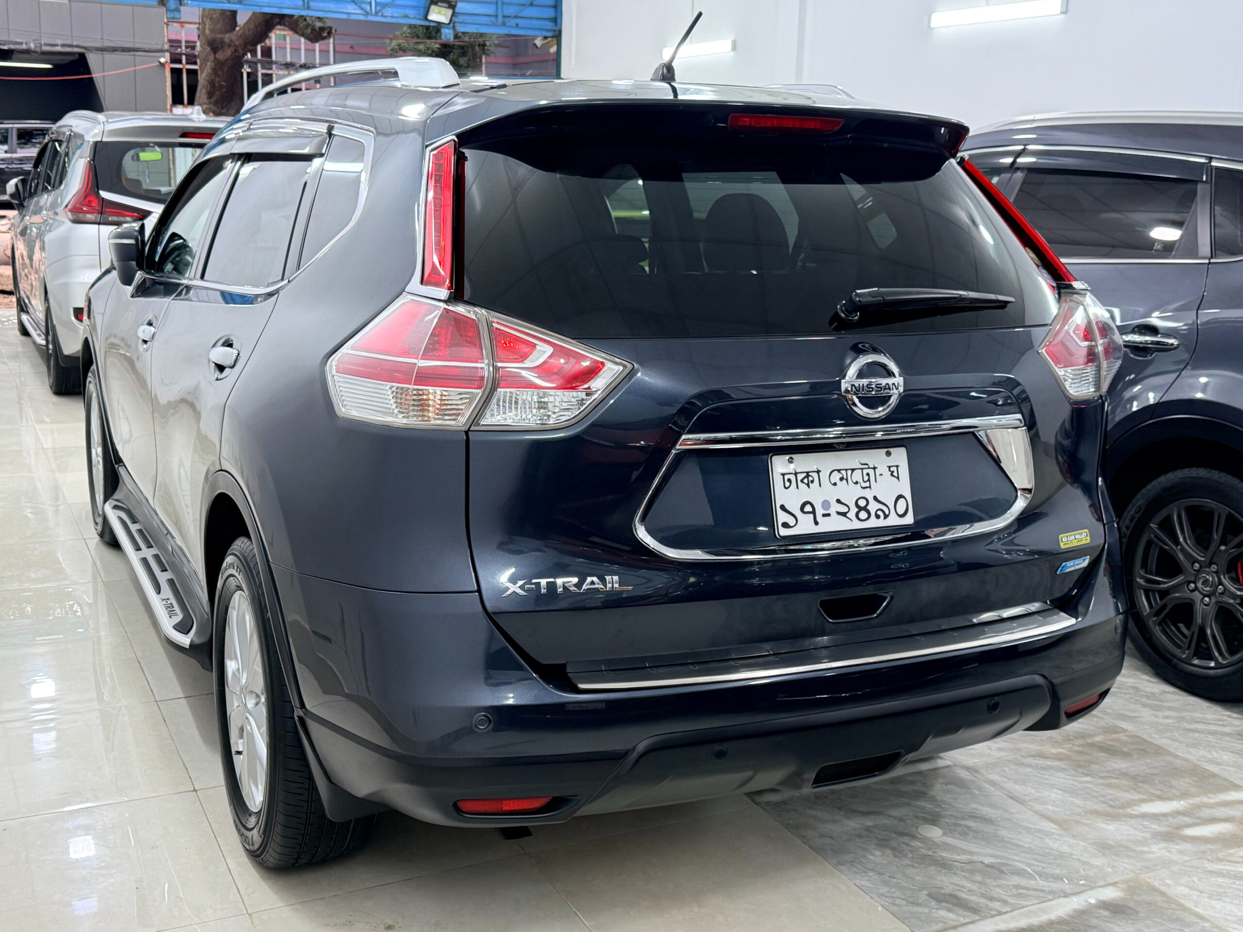 
								X-Trail 17-2490 full									