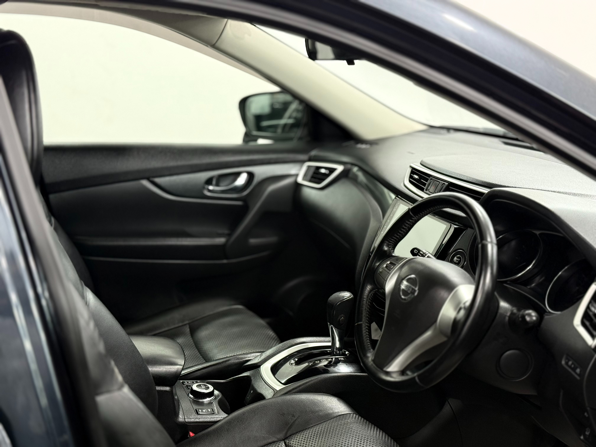 
								X-Trail 17-2490 full									