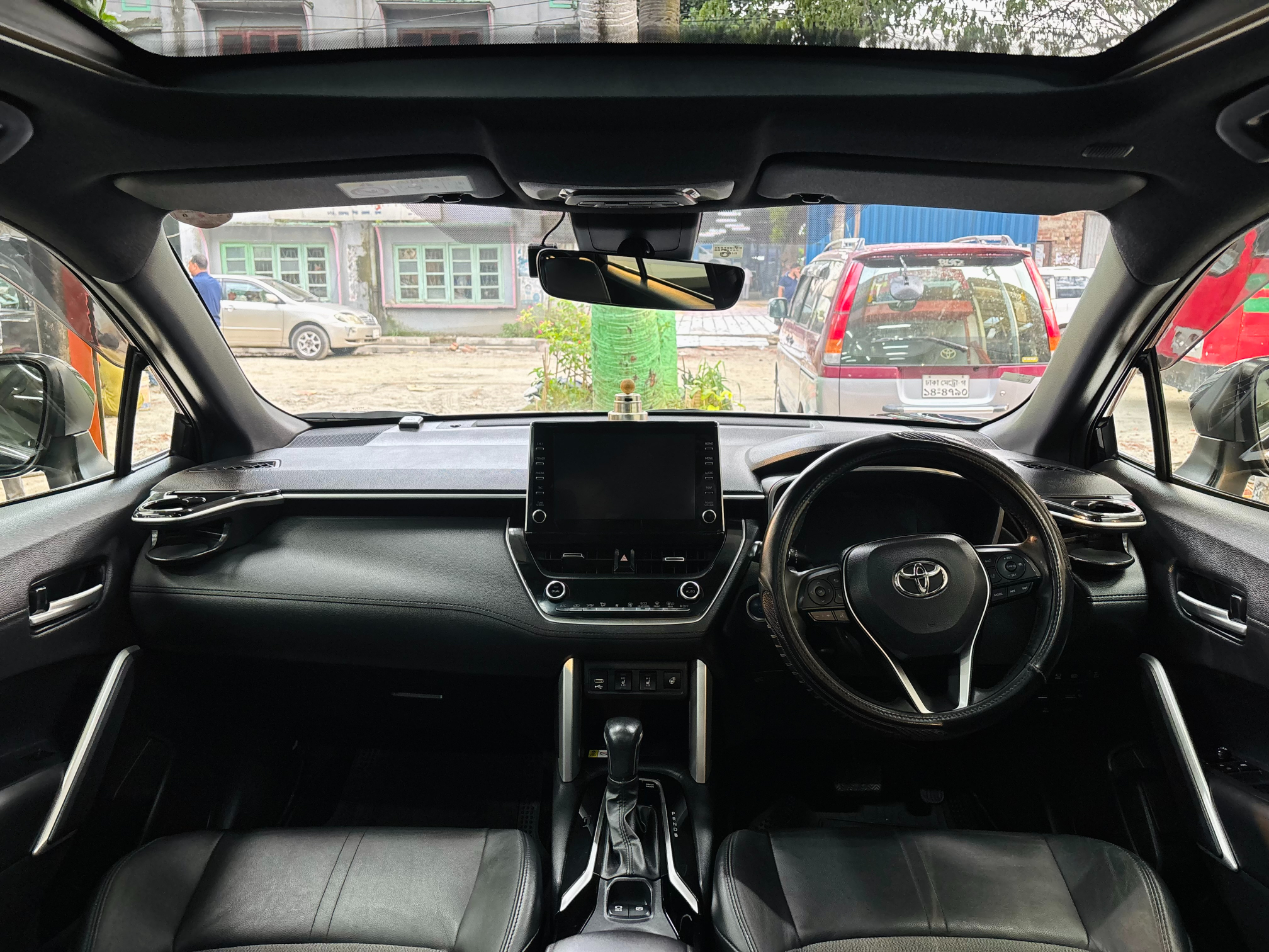 
								Corolla Cross 16-1861 full									