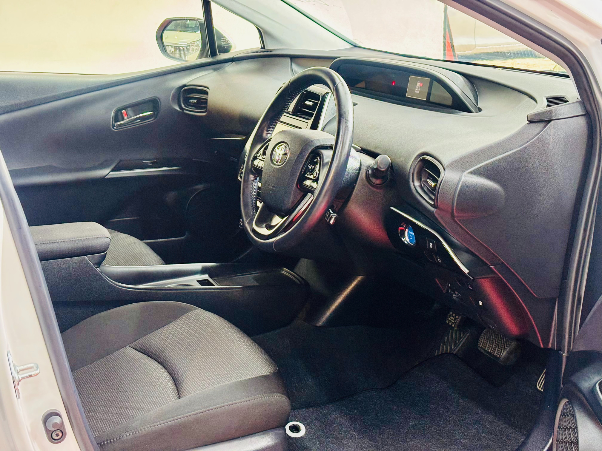 
								Prius 2020 Recon full									
