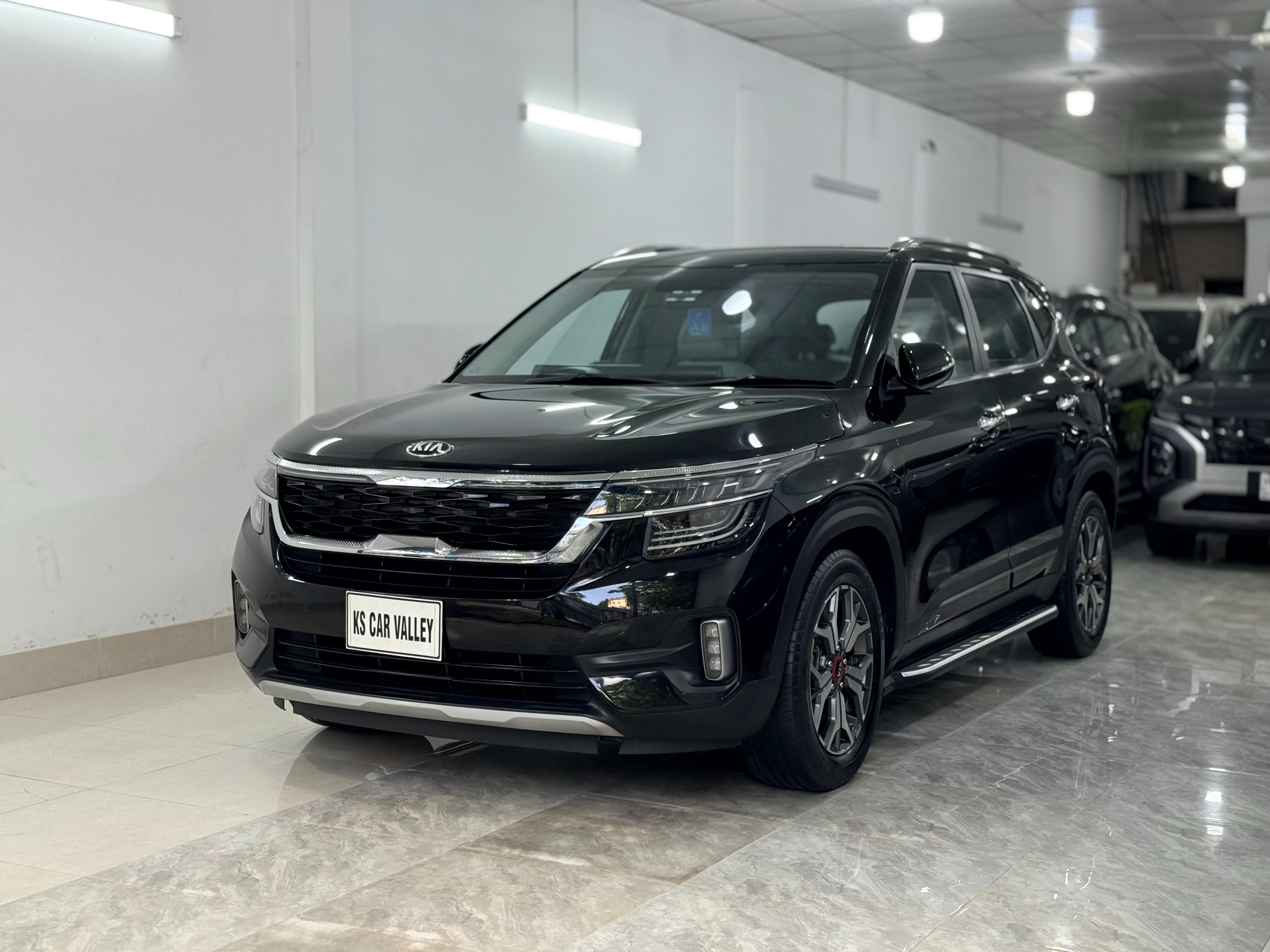 
								KIA SELTOS 17-5956 full									